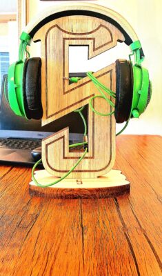 Προσωποποιημένη Ξύλινη Βάση Ακουστικών CNC Laser – Πλήρως Προσαρμόσιμη